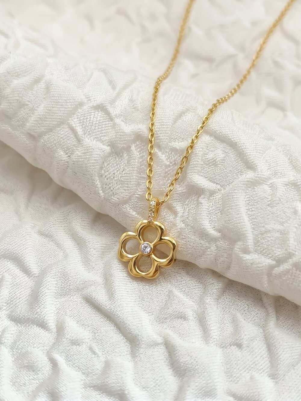 Kate Spade necklace